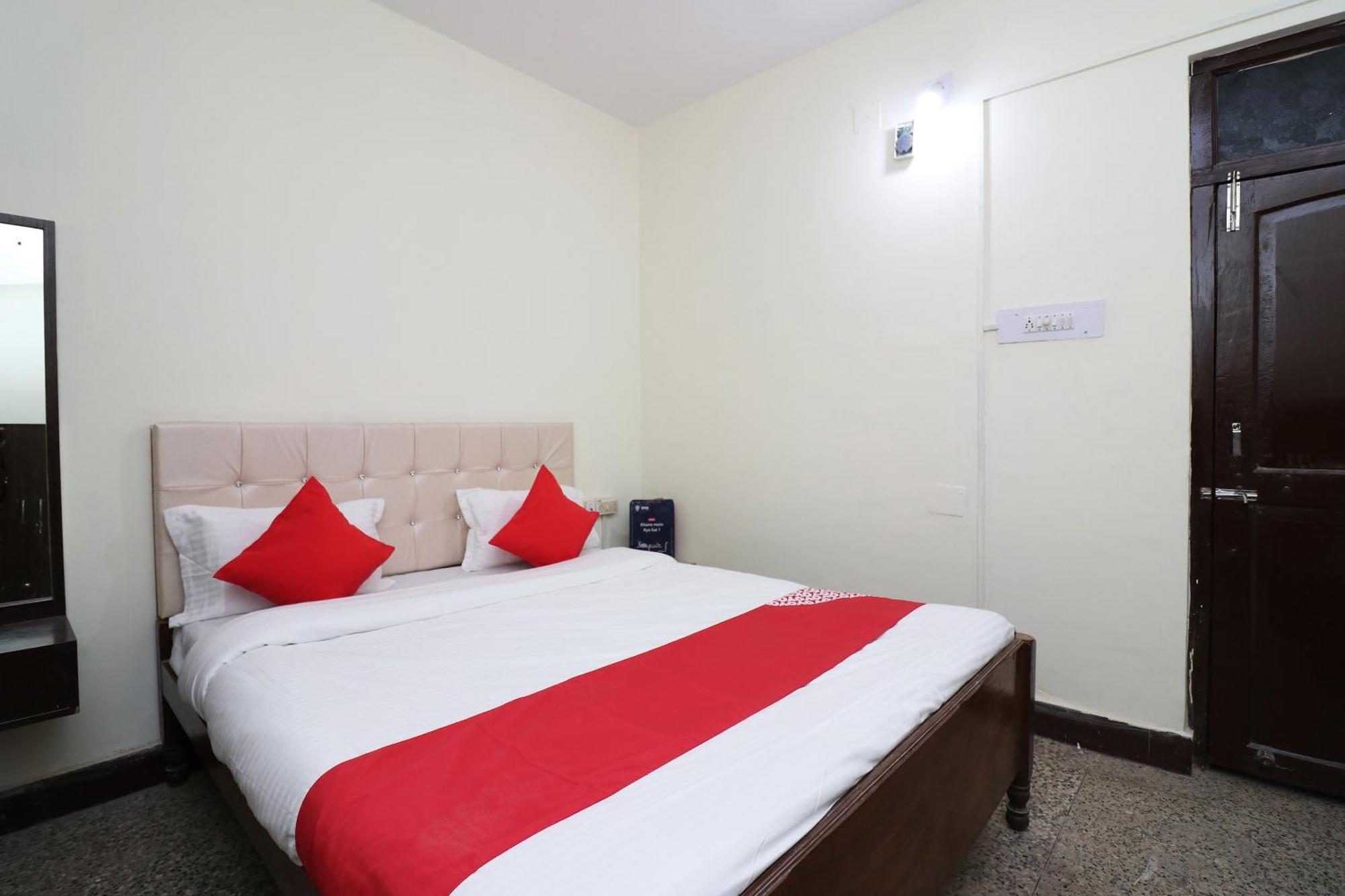 Hotel Shreya Μπουμπάνεσβαρ Εξωτερικό φωτογραφία