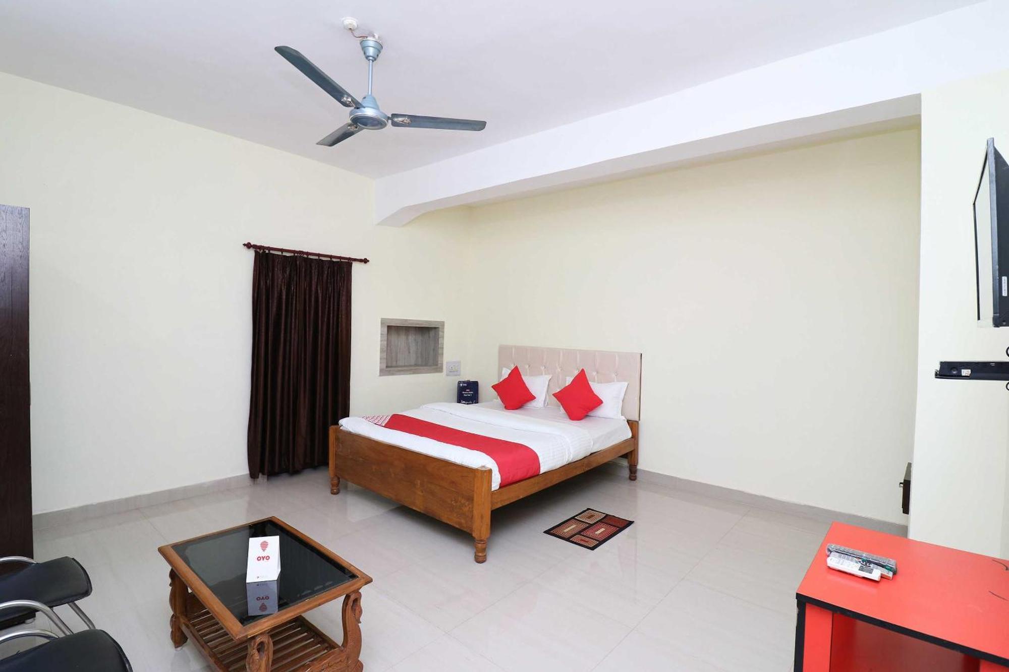 Hotel Shreya Μπουμπάνεσβαρ Εξωτερικό φωτογραφία