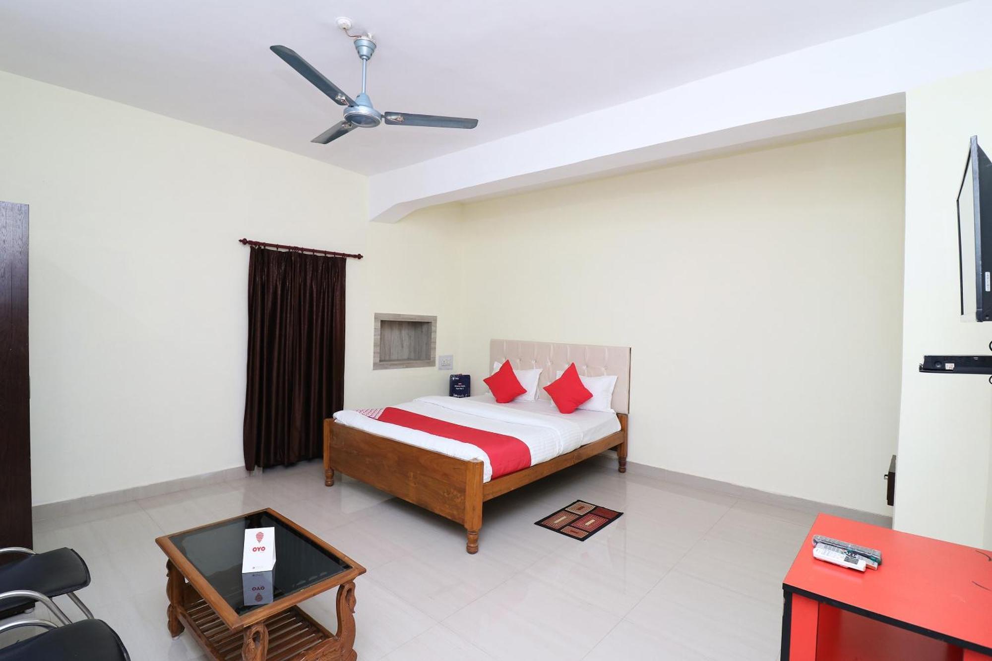 Hotel Shreya Μπουμπάνεσβαρ Εξωτερικό φωτογραφία