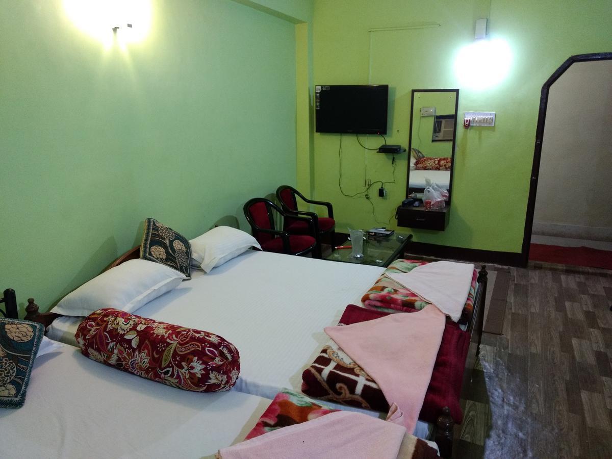 Hotel Shreya Μπουμπάνεσβαρ Εξωτερικό φωτογραφία